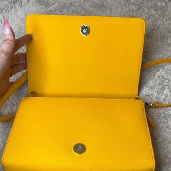 Tory Burch Lemon Drop Emerson Combo Crossbody Bag - Picture 8 of 14